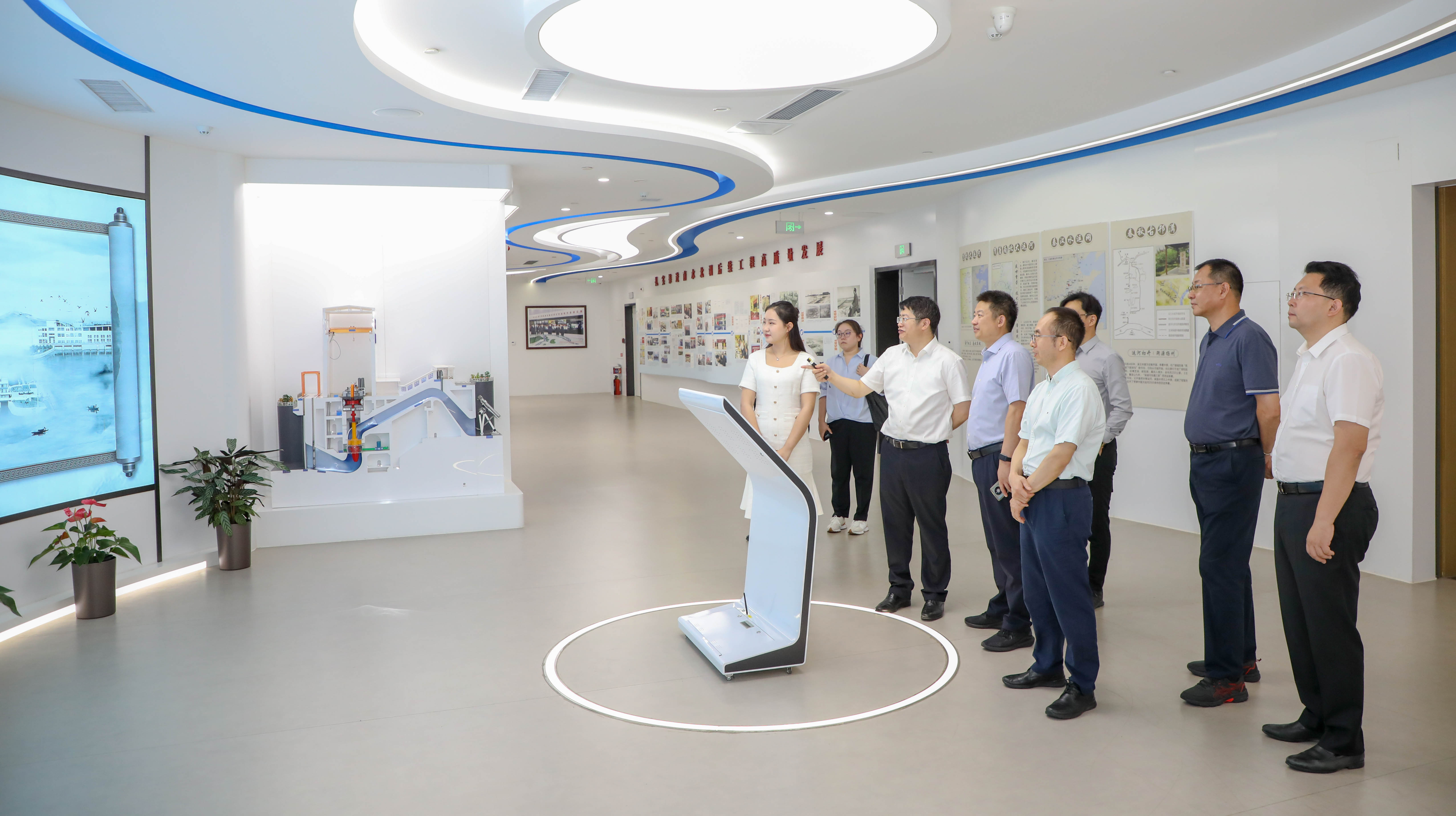 ��˾�򵼵�����ˮԴ��˾�������