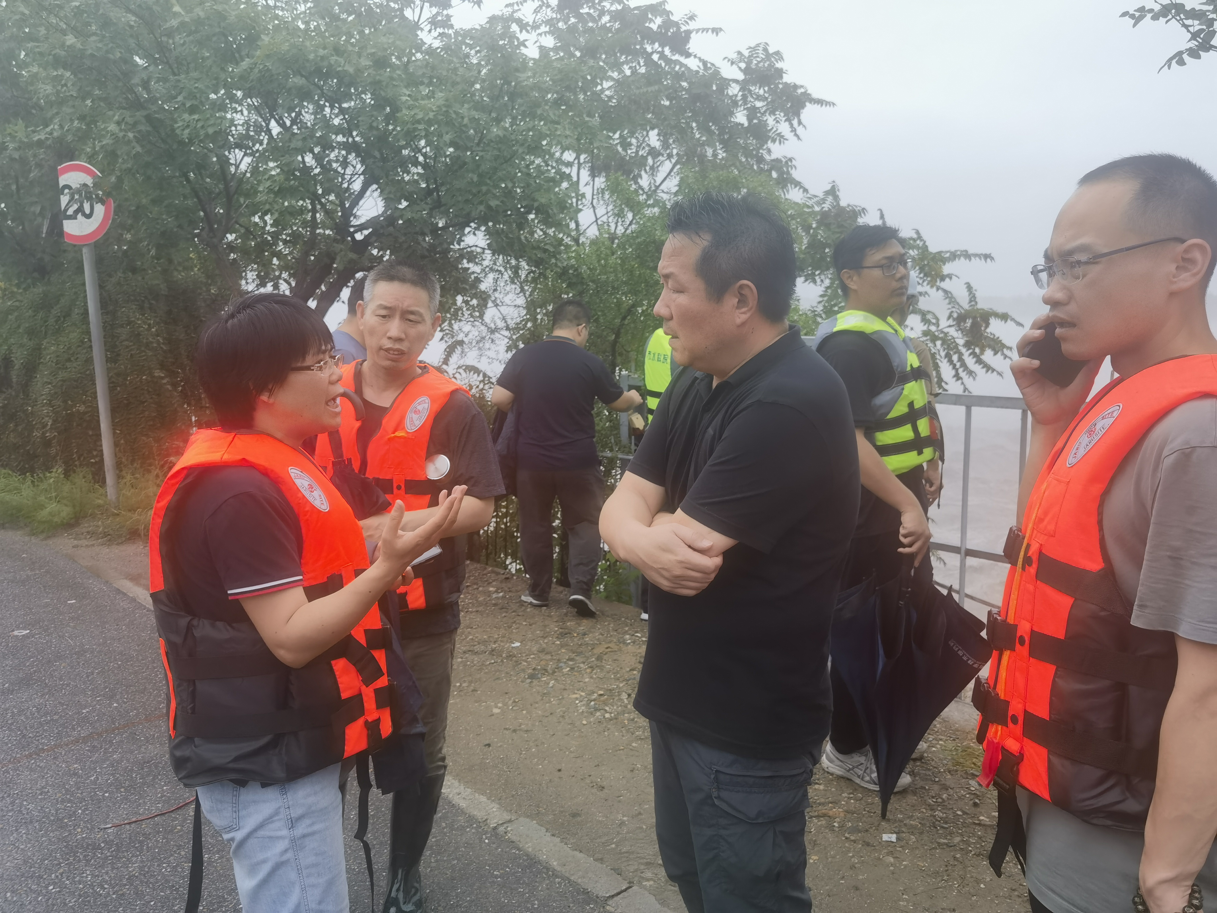 �����顱�������� ��ƽ������е̷�Ѵ�����ֳ���һʱ