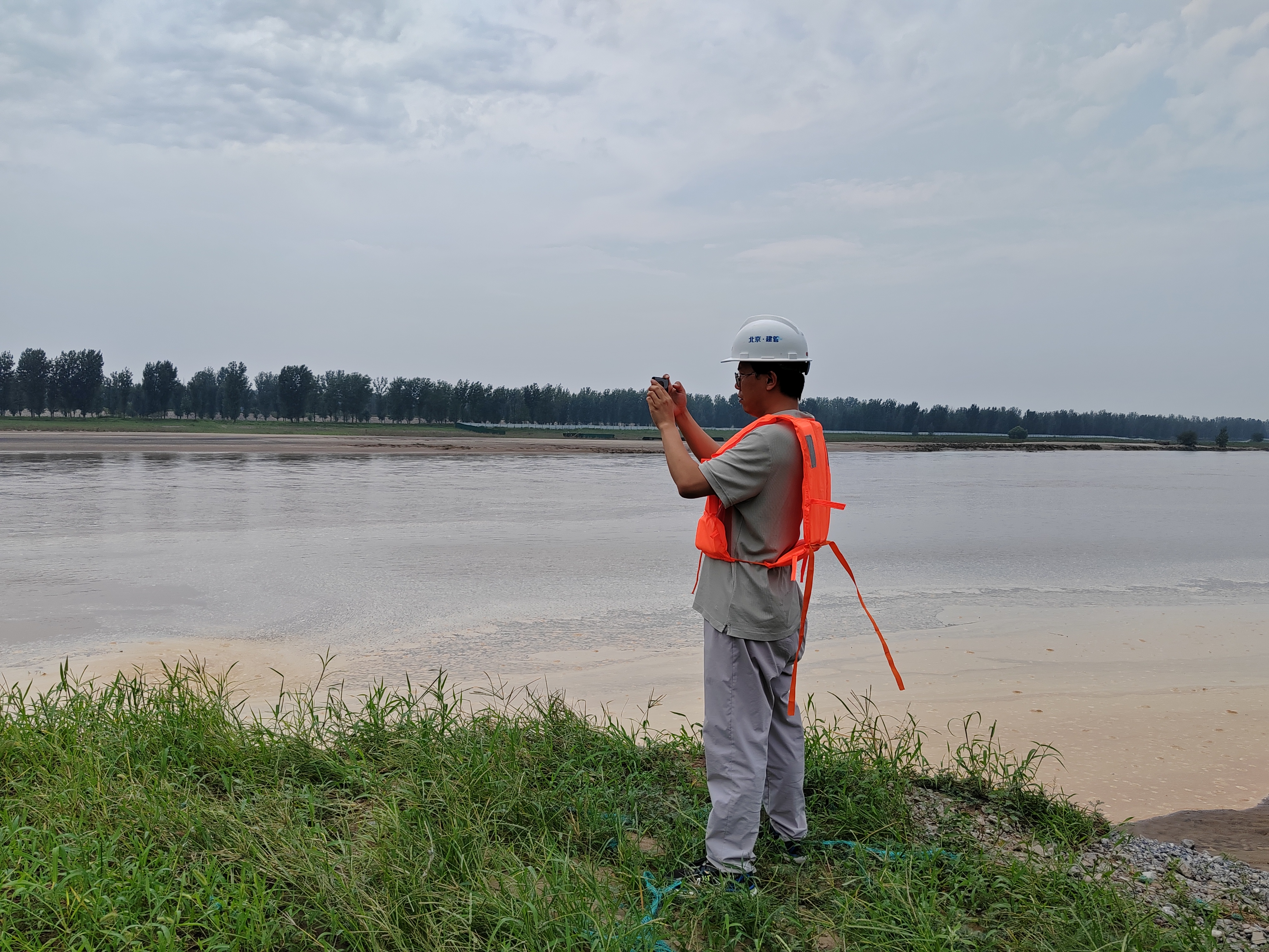 �����ֹ�˾��ǿ��ƽԭ�϶�ǿ������ֳ�Ѳ������