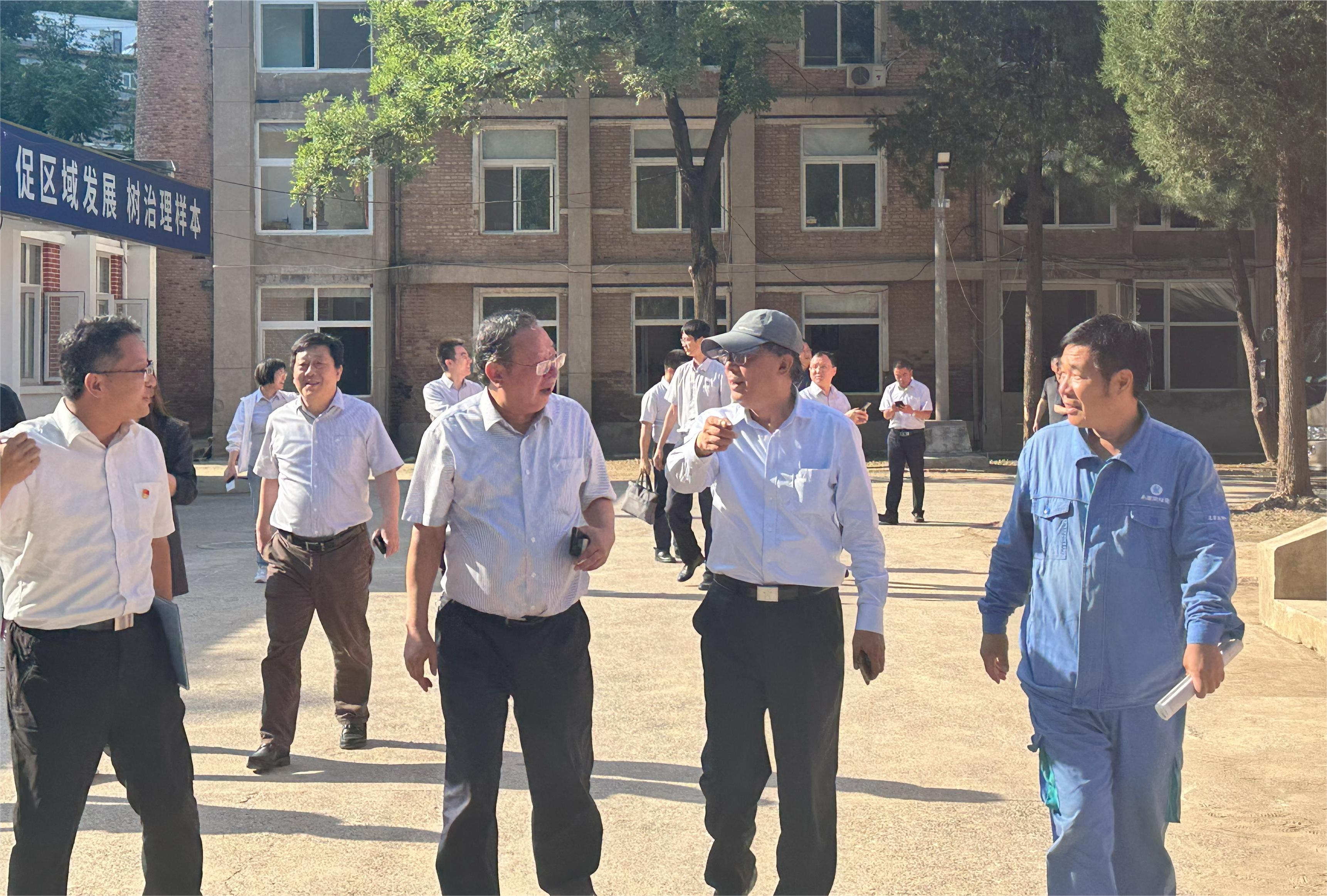 PT��Ѷ(�й���)��������˾�����ۺ��������޹�˾��չ��ѧ�����˶�