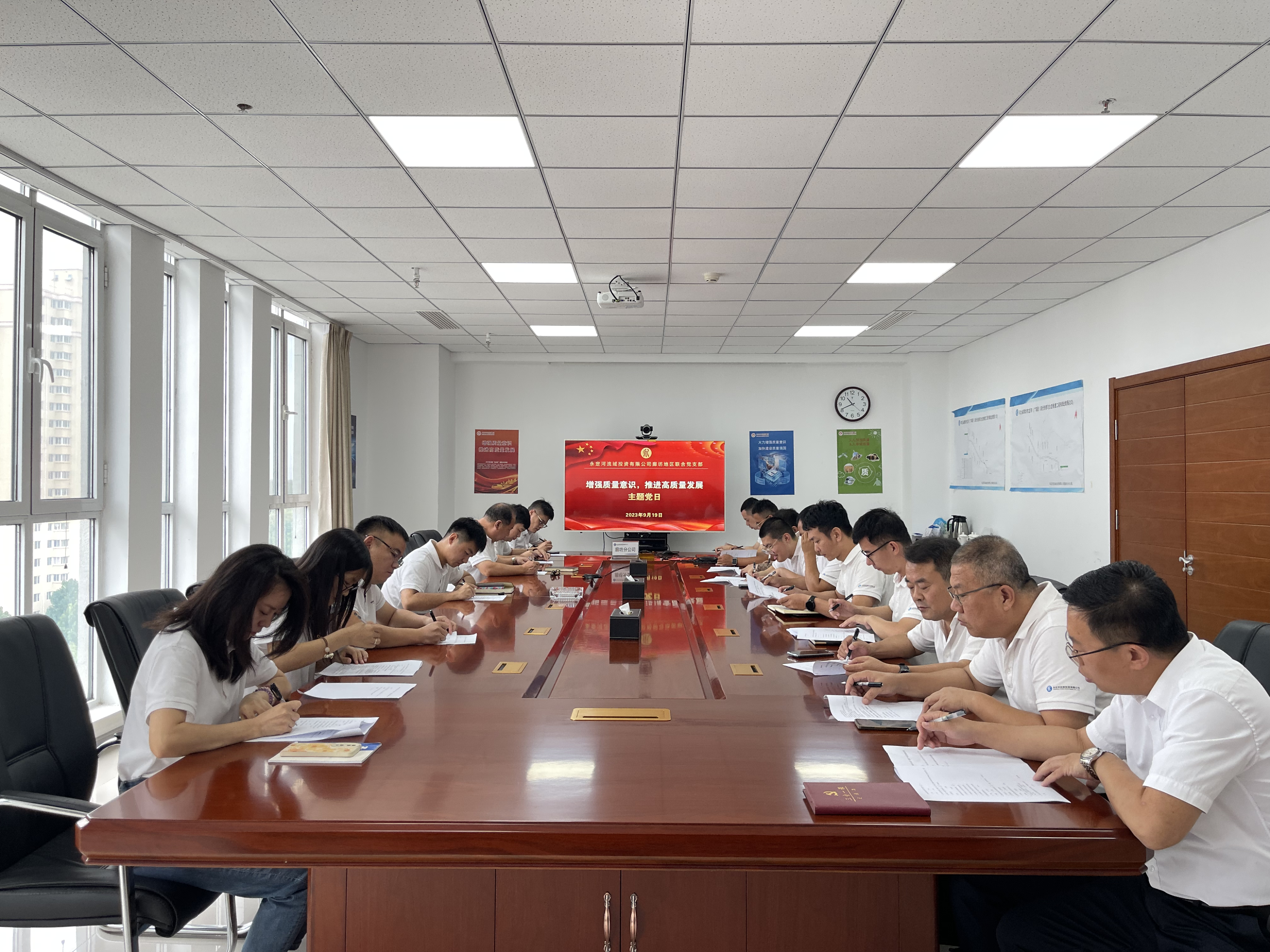 �ȷ��ֹ�˾������ʽ��չ�������¡��˶�