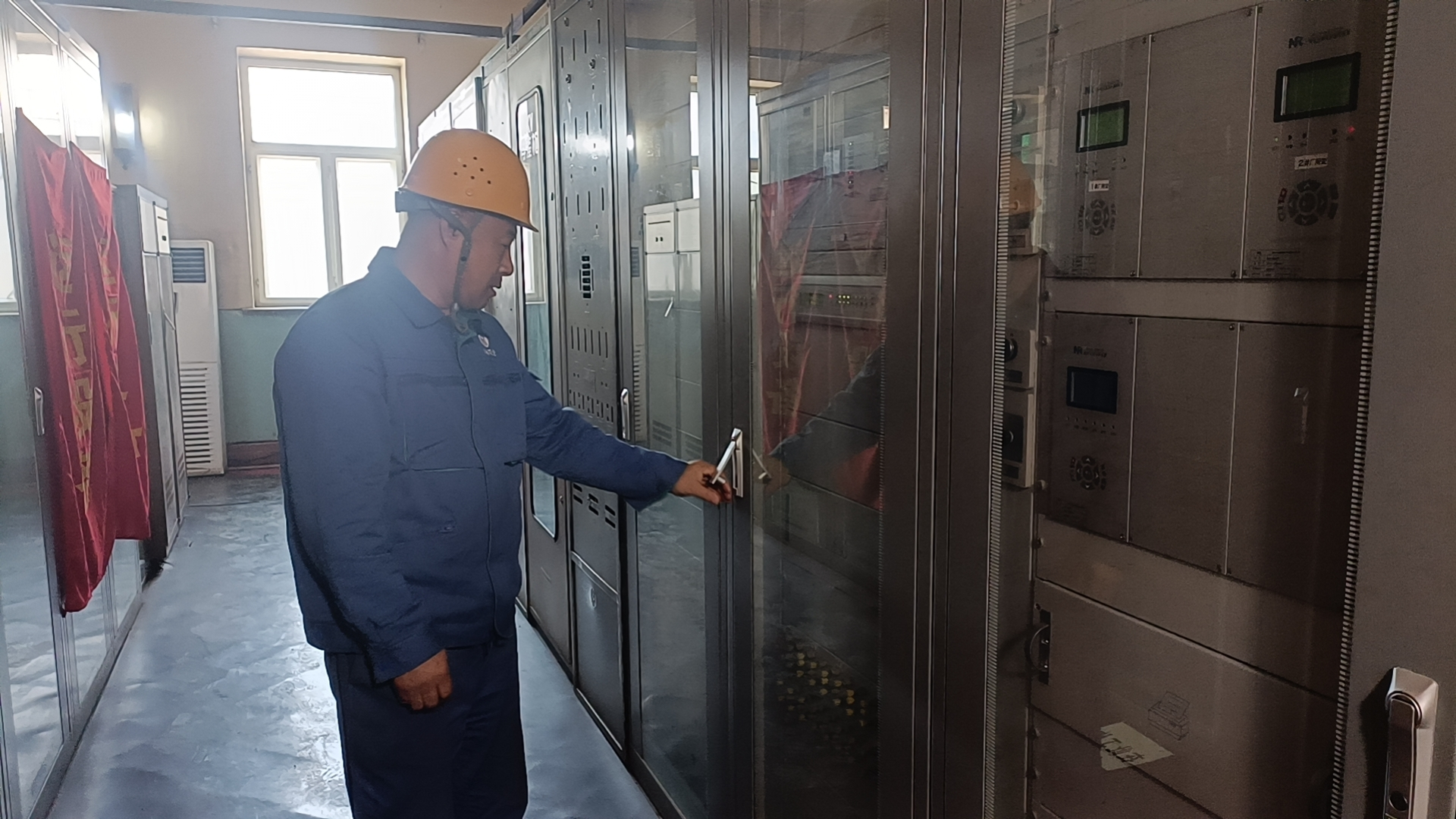 �Ͷ��ߵ���Ӱ�������������������ɼ�����ľ�����