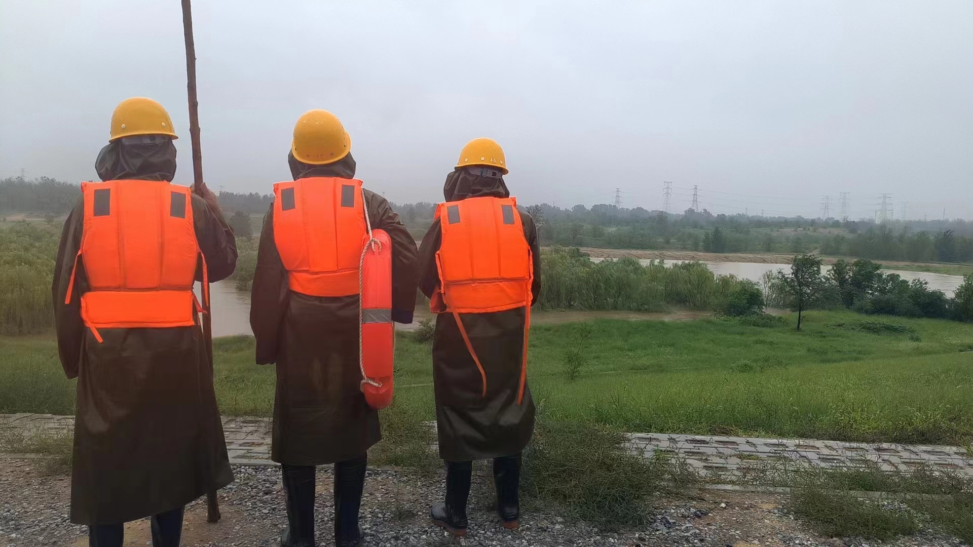 Õ½ºéͼ | ÈËÃñÖÁÉÏ¡¢ÉúÃüÖÁÉÏ¡¢Çå¾²ÖÁÉÏ ¼áÊØÊ×¶¼Ë®ºµÔÖÄÑ·ÀÓùµ×Ïß Õ½ºéͼ | ÈËÃñÖÁÉÏ¡¢ÉúÃüÖÁÉÏ¡¢Çå¾²ÖÁÉÏ ¼áÊØÊ×¶¼Ë®ºµÔÖÄÑ·ÀÓùµ×Ïß