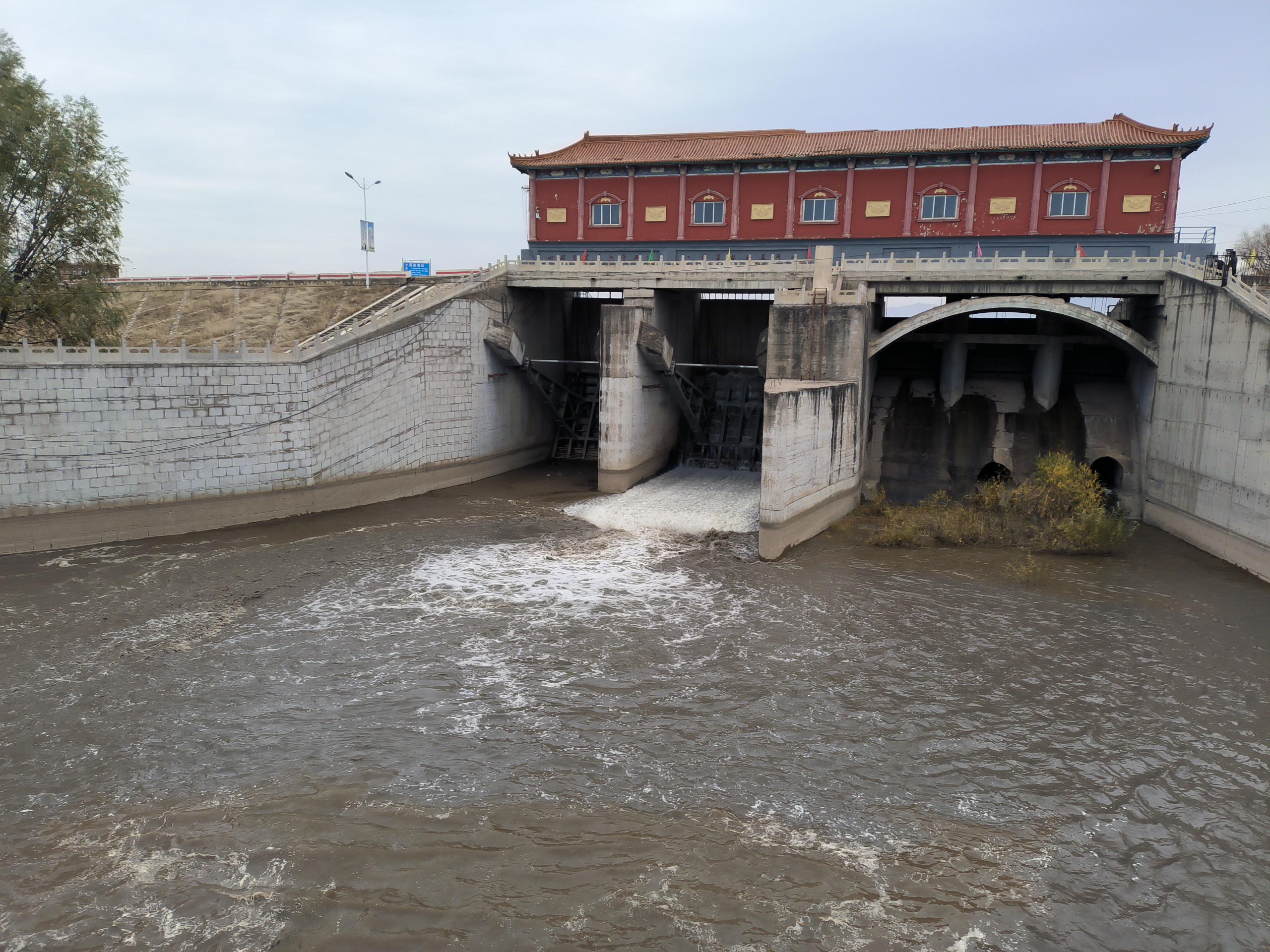 ˷�ݷֹ�˾ | ������ˮ�⹩ˮ����ı����Ŀ�＾��������Բ������