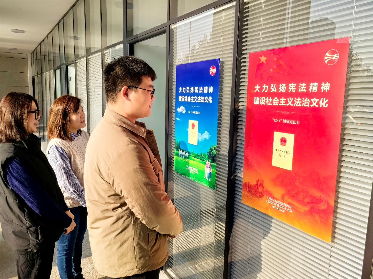 PT��Ѷ(�й���)��������˾��֯��չ�����ܷ���������ϵ���˶�