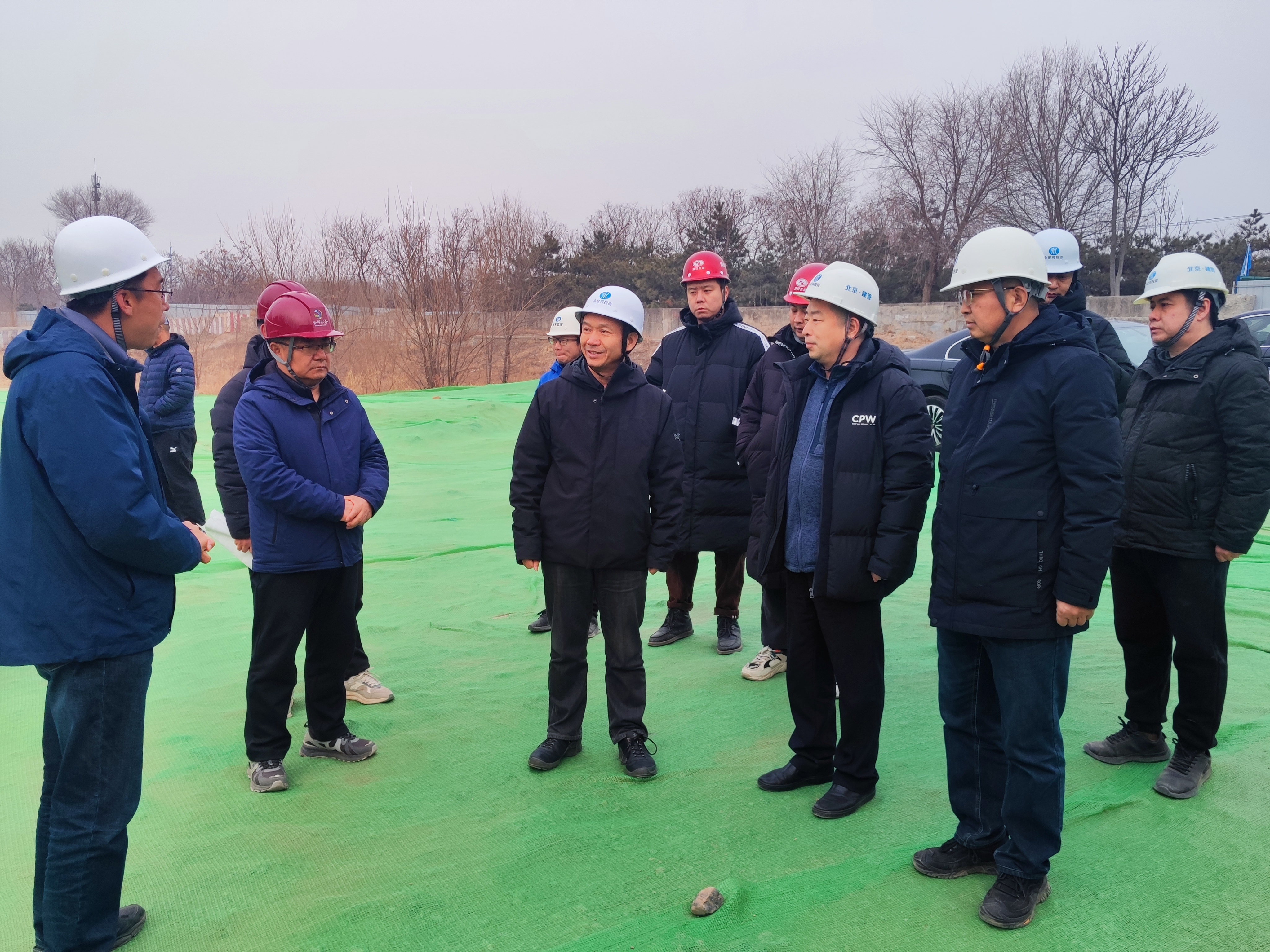 公司主要向导检查PT视讯(中国区)官网北京段在建项目并慰问一线建设者 公司主要向导检查PT视讯(中国区)官网北京段在建项目并慰问一线建设者