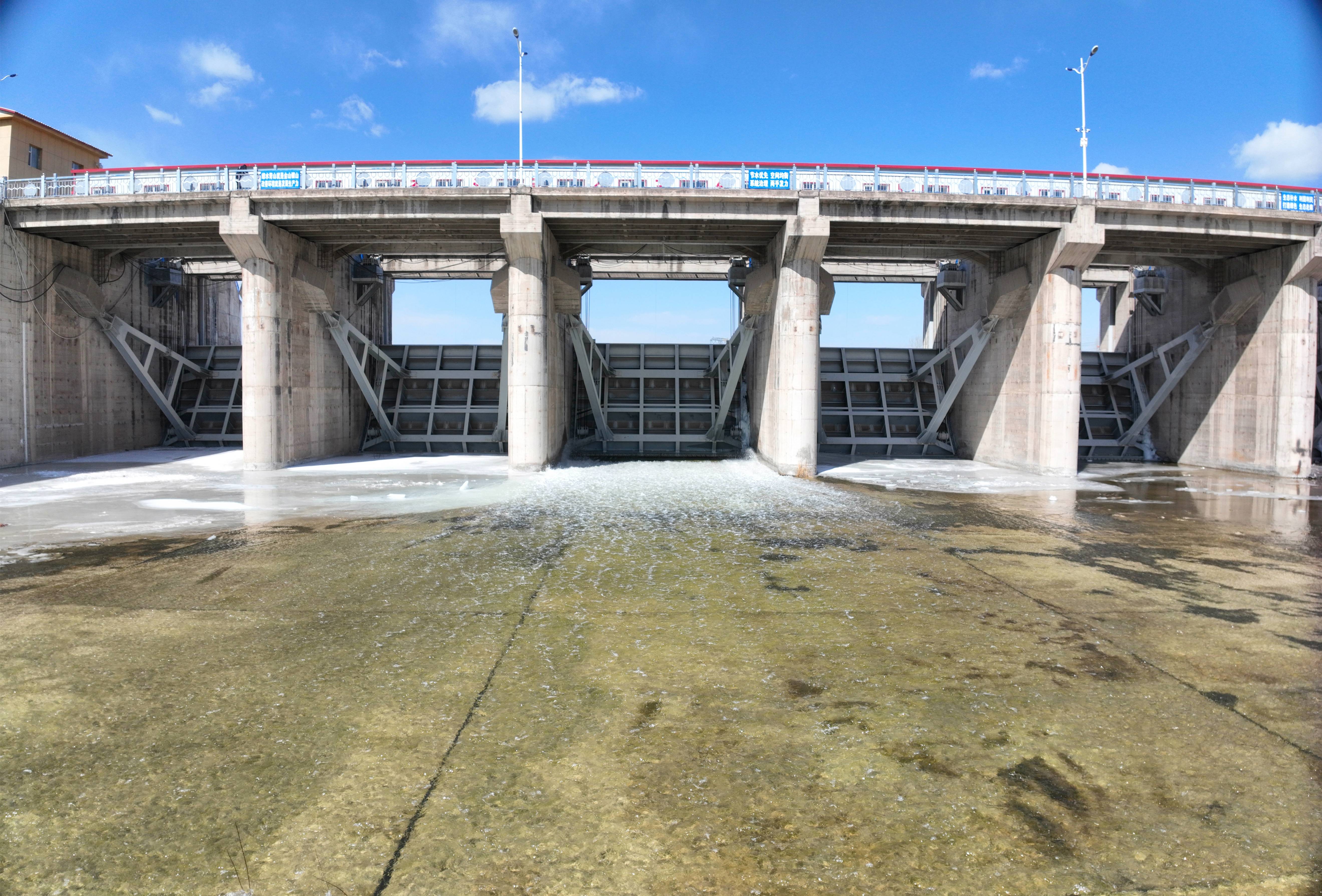 PT视讯(中国区)官网2024年春季生态补水周全启动 PT视讯(中国区)官网2024年春季生态补水周全启动