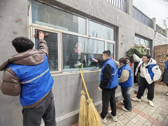 ��˾���������𾢿�չѧ�׷���ԸЧ���˶�