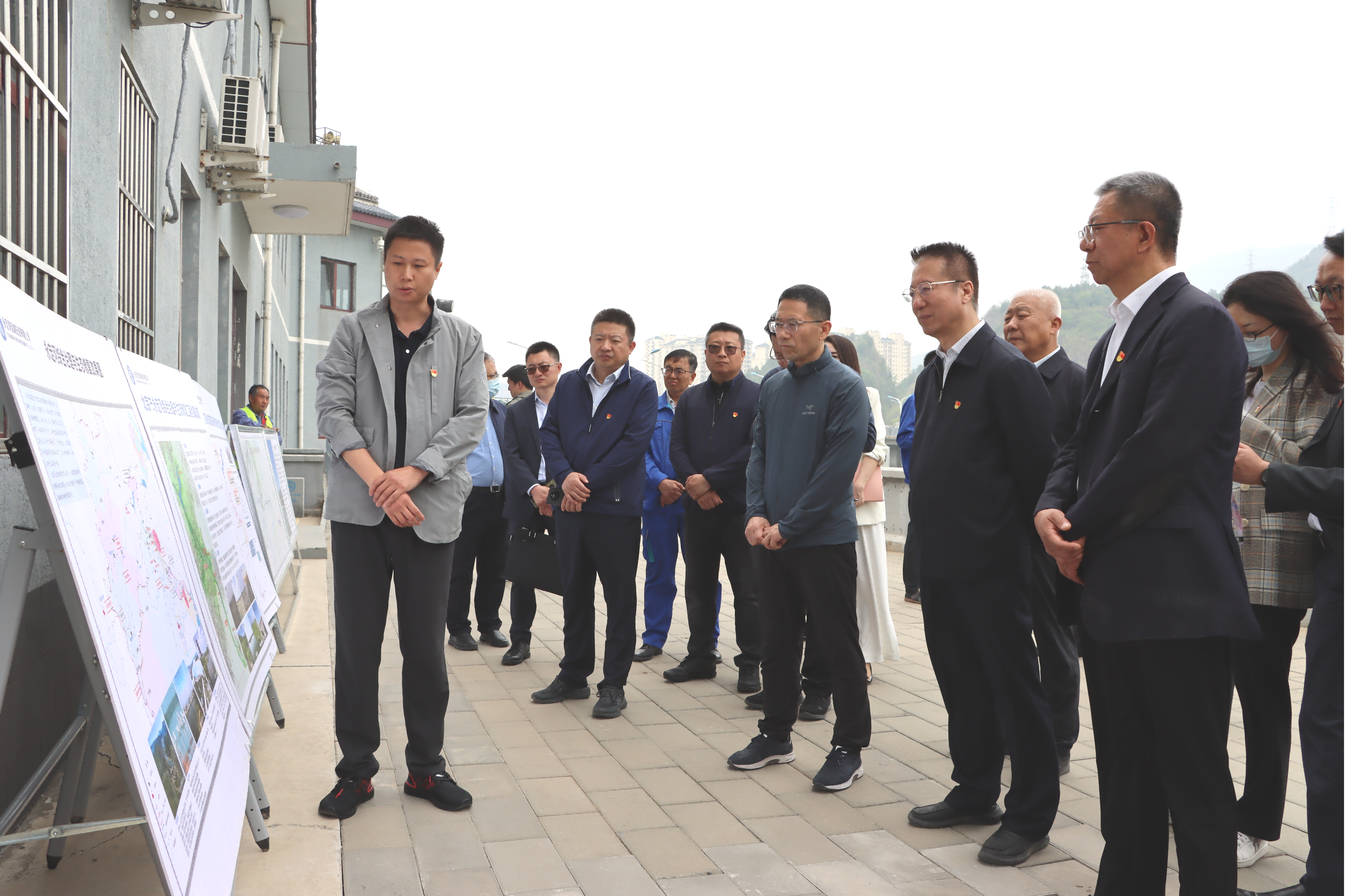 公司总部党支部与国家开发银行能源水利营业部党支部团结开展主题党日运动 公司总部党支部与国家开发银行能源水利营业部党支部团结开展主题党日运动