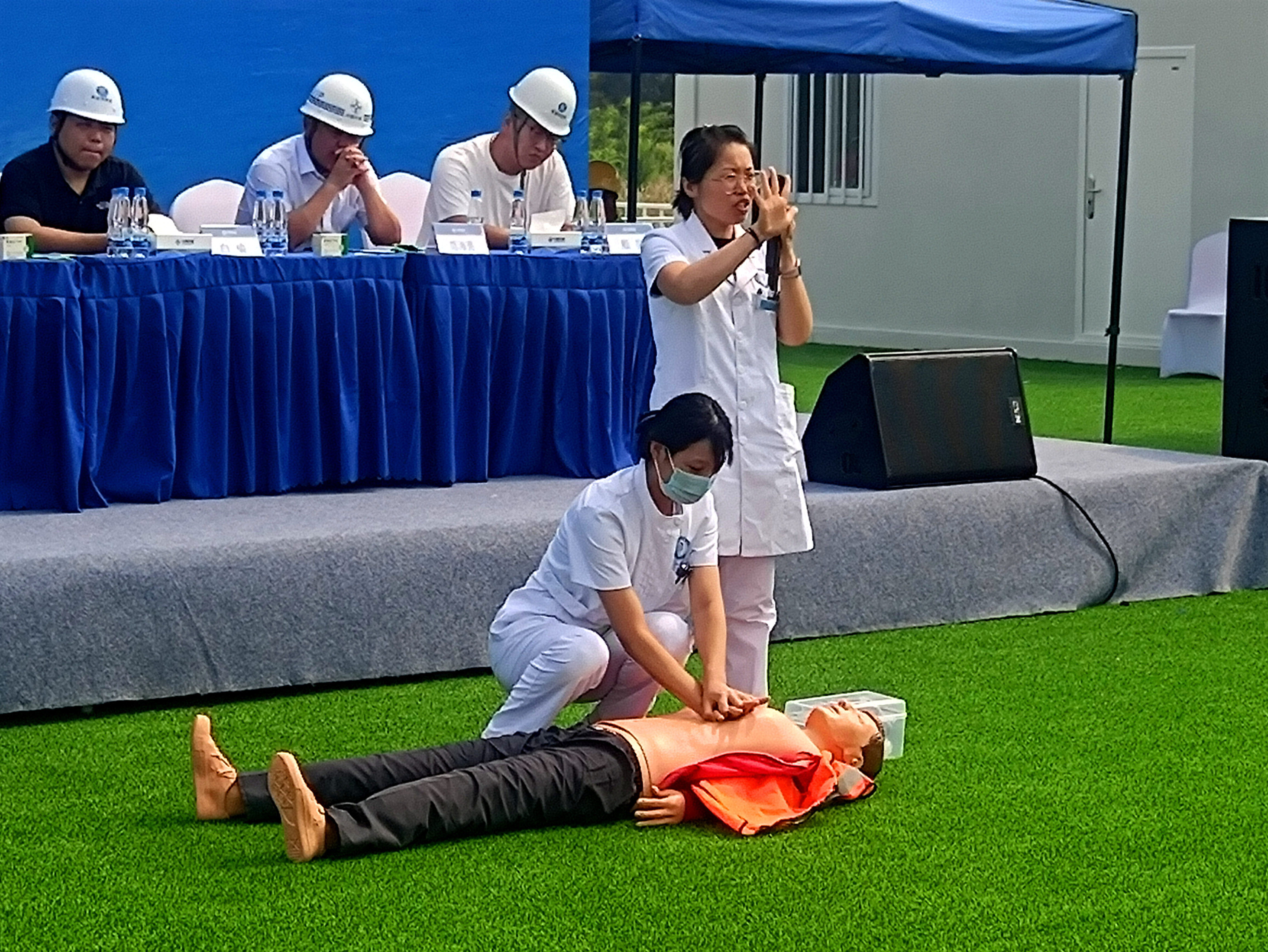 公司开展起重危险、触电事故综合应抢救援演练 公司开展起重危险、触电事故综合应抢救援演练