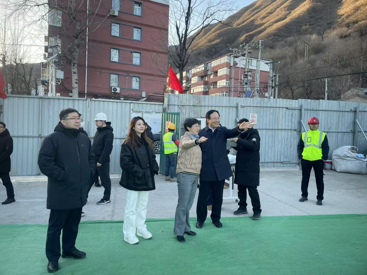 ������ˢ��ί�������ŵ�����ʽ��̬С����Ŀ�ֳ�����