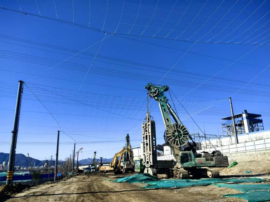 ���١����з�ա������������������������ڵ;������徲��ҵ