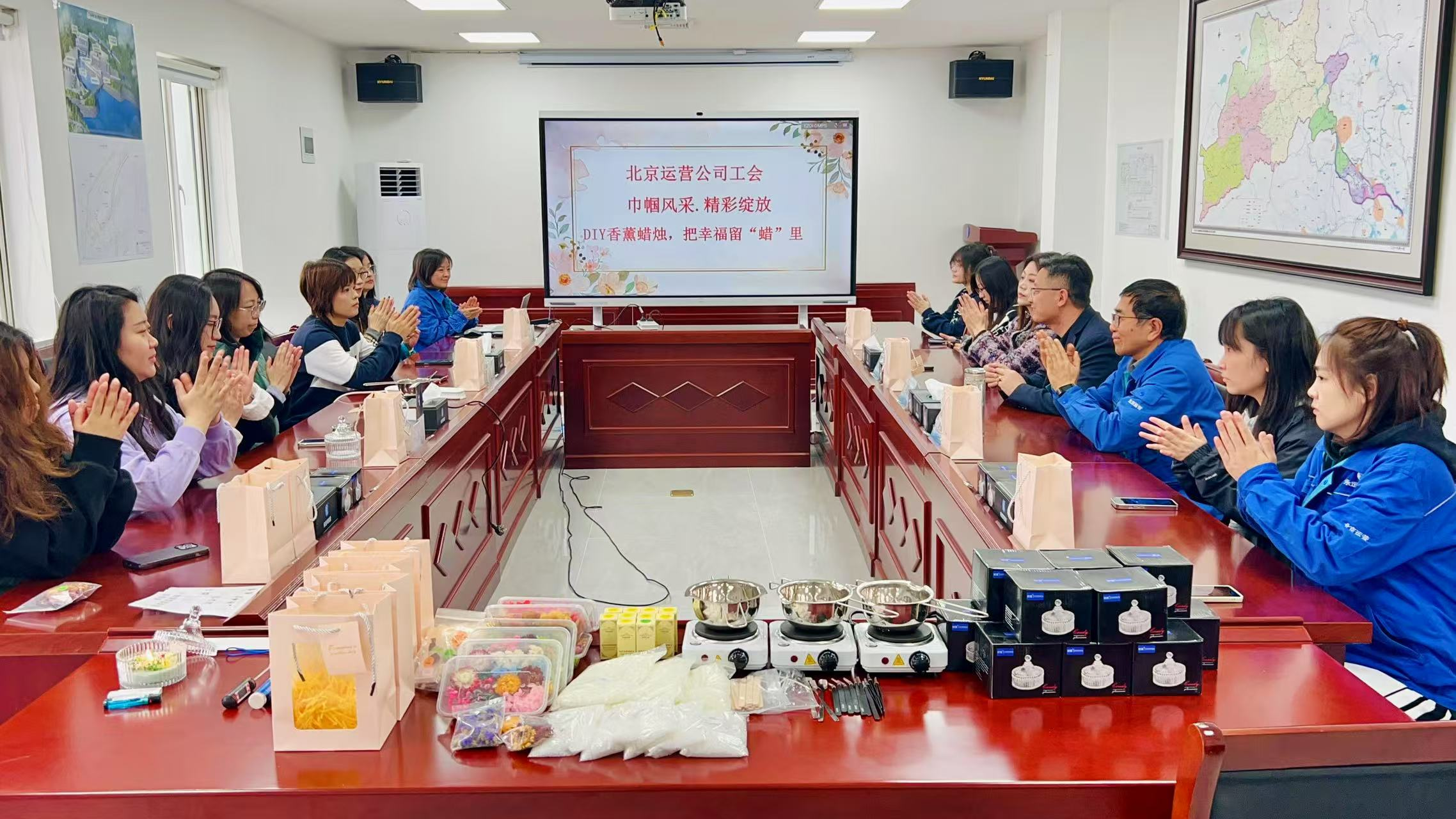 Ö¾´×îÃÀµÄËý£¡PTÊÓѶ(ÖйúÇø)¹ÙÍøÁ÷Óò¹«Ë¾Çì×£¡°Èý°Ë¡±¹ú¼Ê¸¾Å®½ÚÔ˶¯¾«²Ê·×³Ê Ö¾´×îÃÀµÄËý£¡PTÊÓѶ(ÖйúÇø)¹ÙÍøÁ÷Óò¹«Ë¾Çì×£¡°Èý°Ë¡±¹ú¼Ê¸¾Å®½ÚÔ˶¯¾«²Ê·×³Ê