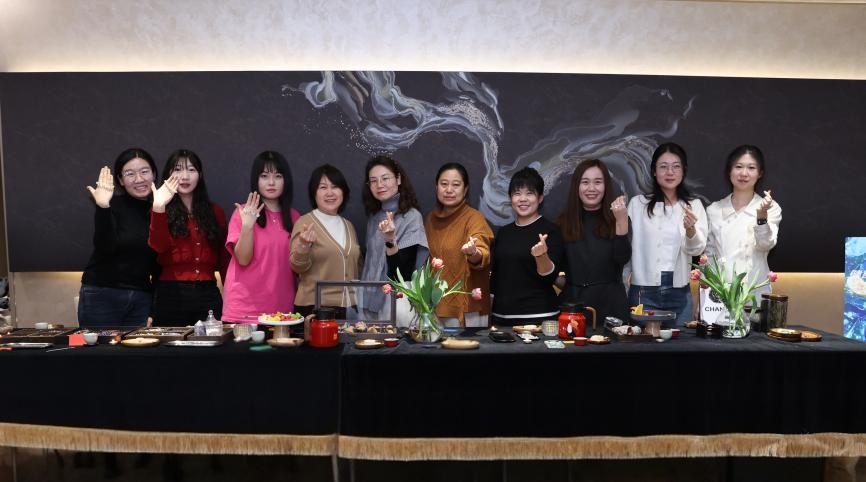 Ö¾´×îÃÀµÄËý£¡PTÊÓѶ(ÖйúÇø)¹ÙÍøÁ÷Óò¹«Ë¾Çì×£¡°Èý°Ë¡±¹ú¼Ê¸¾Å®½ÚÔ˶¯¾«²Ê·×³Ê Ö¾´×îÃÀµÄËý£¡PTÊÓѶ(ÖйúÇø)¹ÙÍøÁ÷Óò¹«Ë¾Çì×£¡°Èý°Ë¡±¹ú¼Ê¸¾Å®½ÚÔ˶¯¾«²Ê·×³Ê