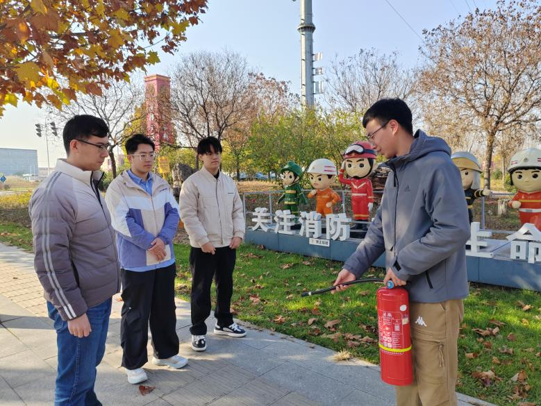 ��˾��֯��չ2025�������徲��ϵ���˶�