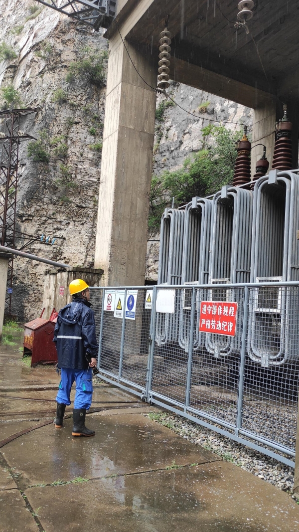 Ç¿½µÓêʺó¶Ô×°±¸Ñ²ÊÓ¼ì²é1 Ç¿½µÓêʺó¶Ô×°±¸Ñ²ÊÓ¼ì²é1